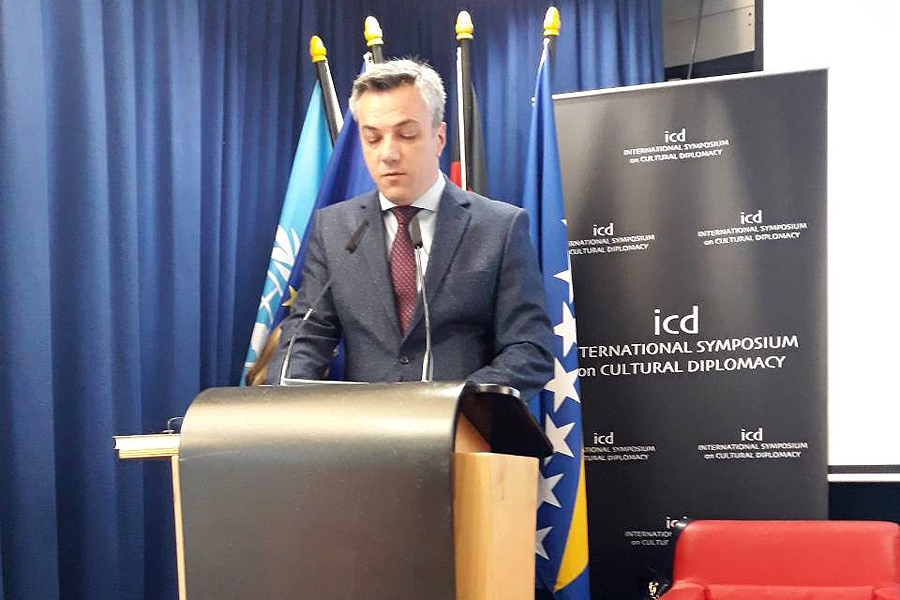 Предсједавајући Дома народа Огњен Тадић одржао говор на Међународном симпозијуму о културној дипломатији у Берлину